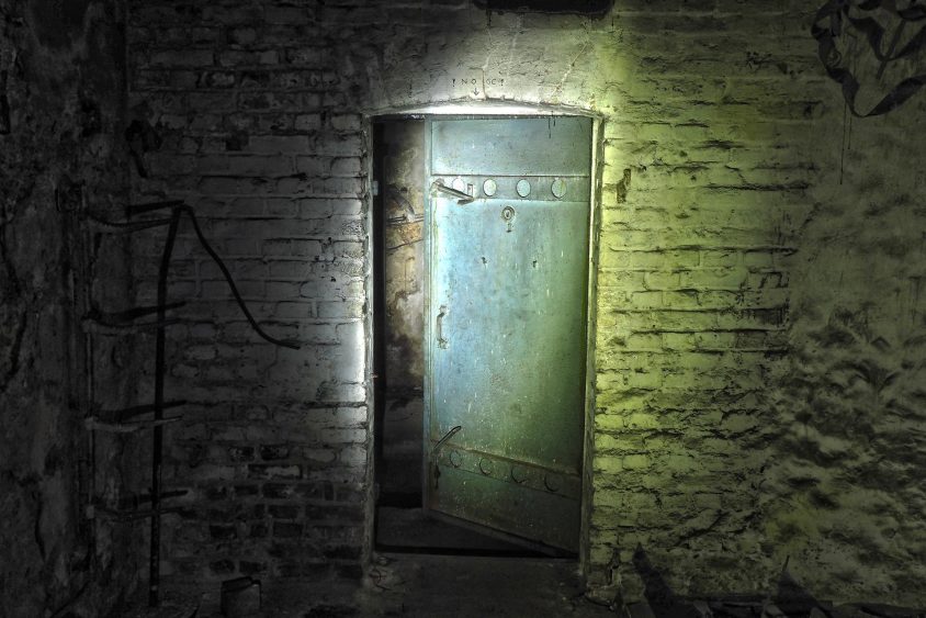 lost-places-3867147_1920